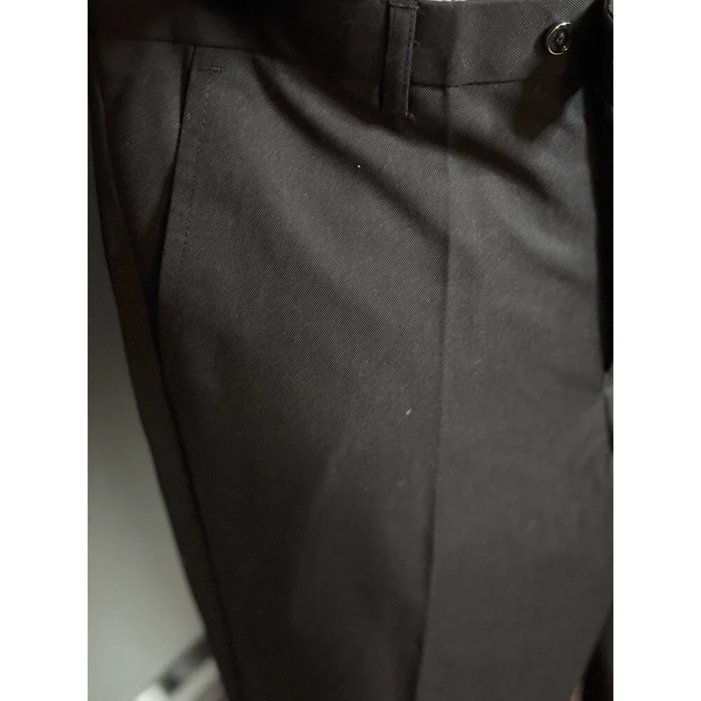 New Men’s Phayon Medium 2 Piece Navy Suit